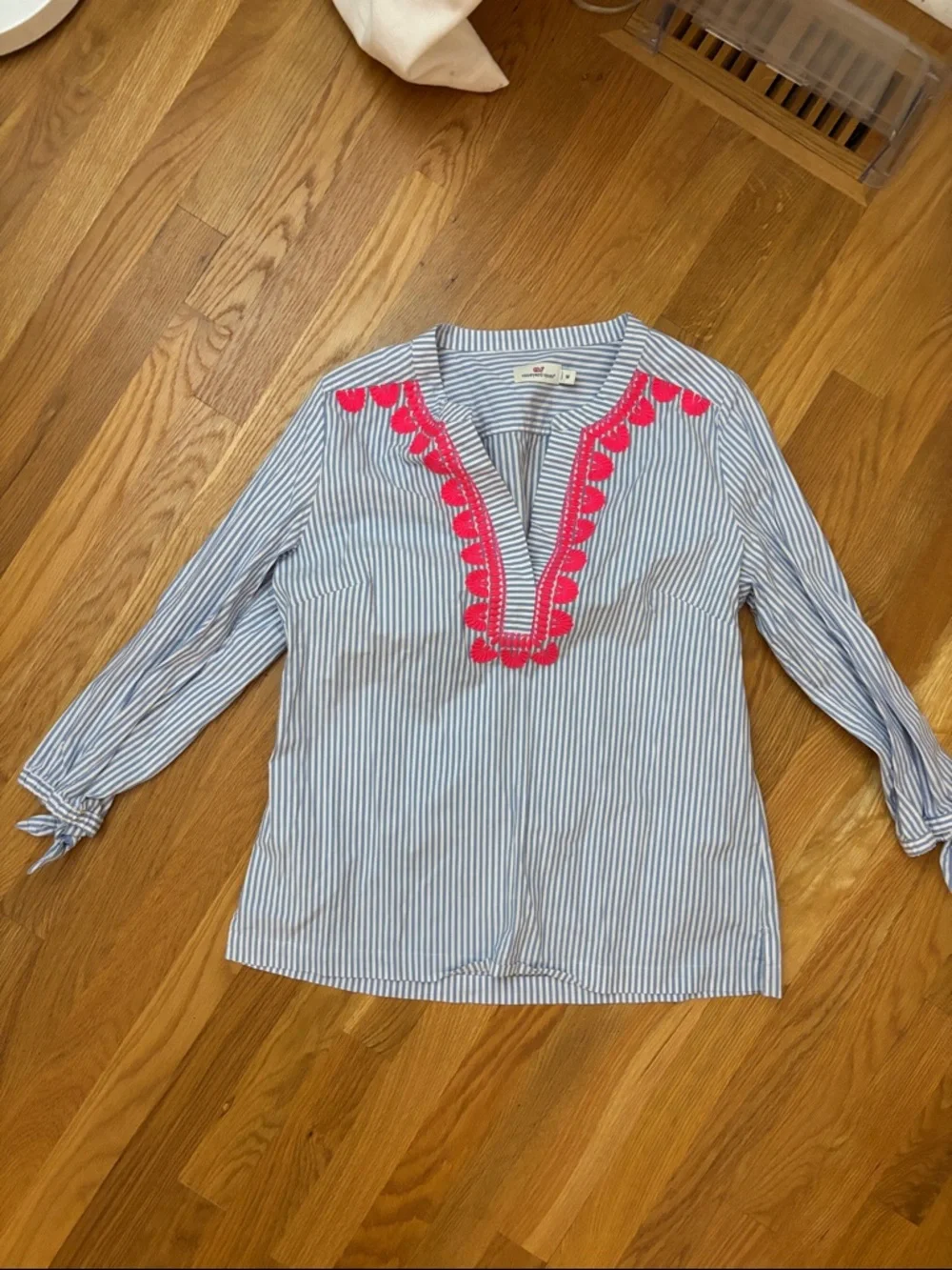 Vineyard Vines Blue Stripe Top with Pink Trim - Picture 1 of 4